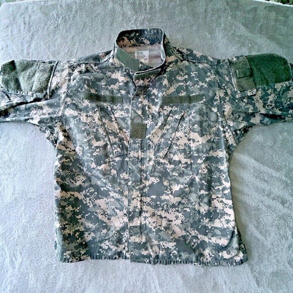Army Green Digital Camo Field Jacket Medium-Short Height 63-67-1/2", Chest 37" - Picture 1 of 10